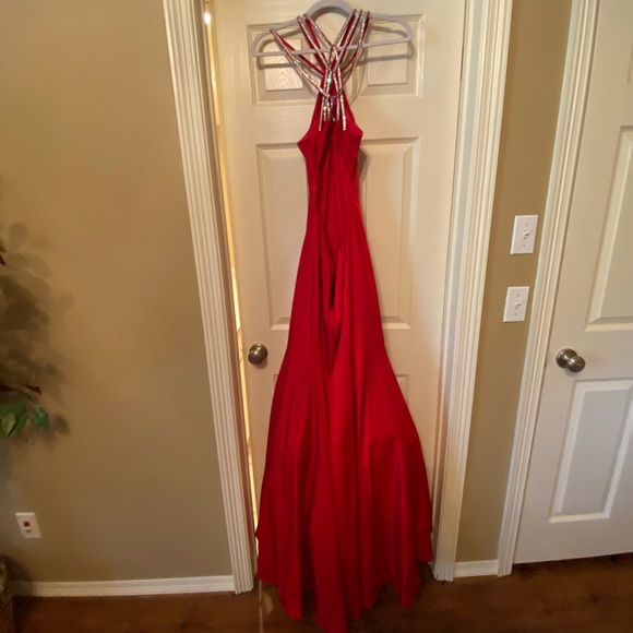 Camille La Vie - red, long,formal dress, size 6 - Picture 4 of 10